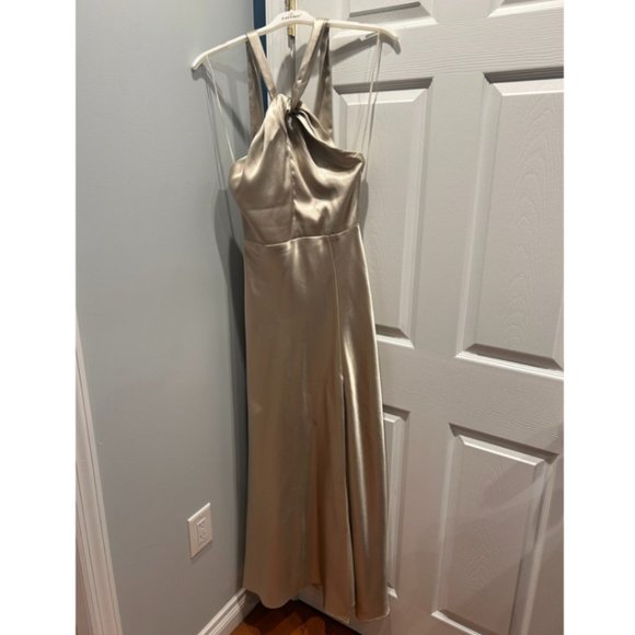 Evening Gown - Picture 5 of 6